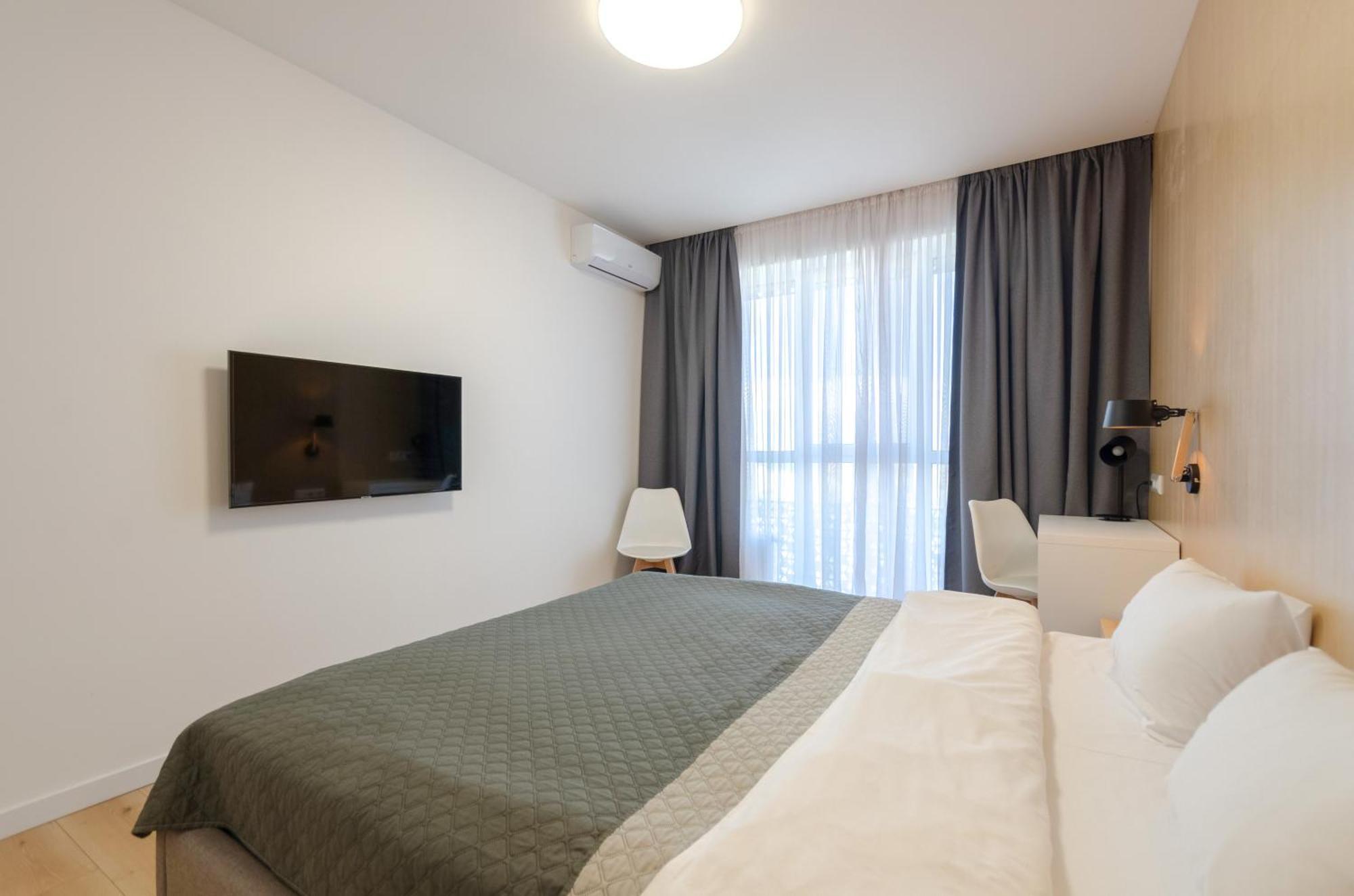 Petrovdom 205-206 Panoramic City View Apartments At Rc Kvartet, Central Railway Station Kiev Ngoại thất bức ảnh