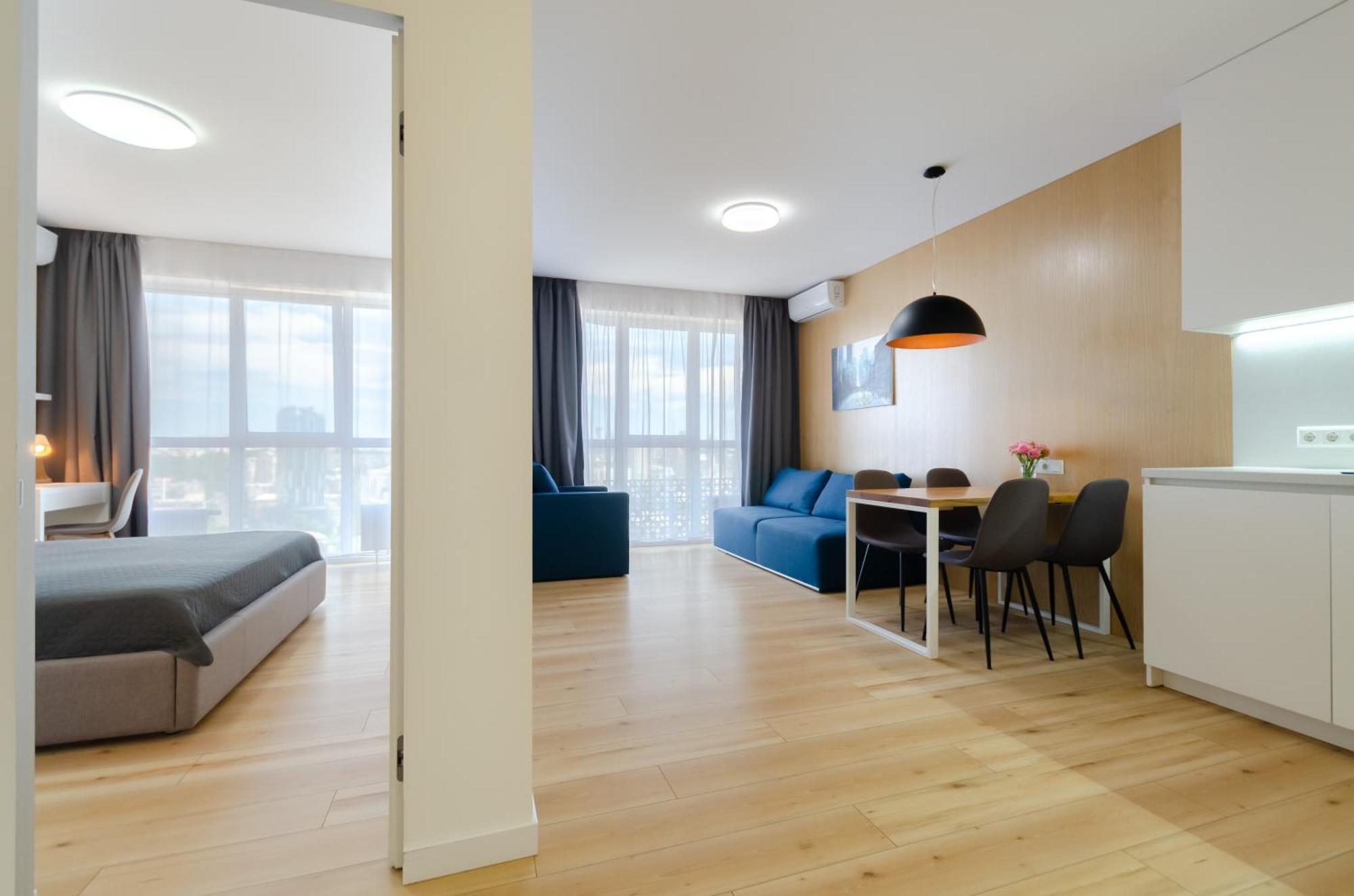 Petrovdom 205-206 Panoramic City View Apartments At Rc Kvartet, Central Railway Station Kiev Ngoại thất bức ảnh