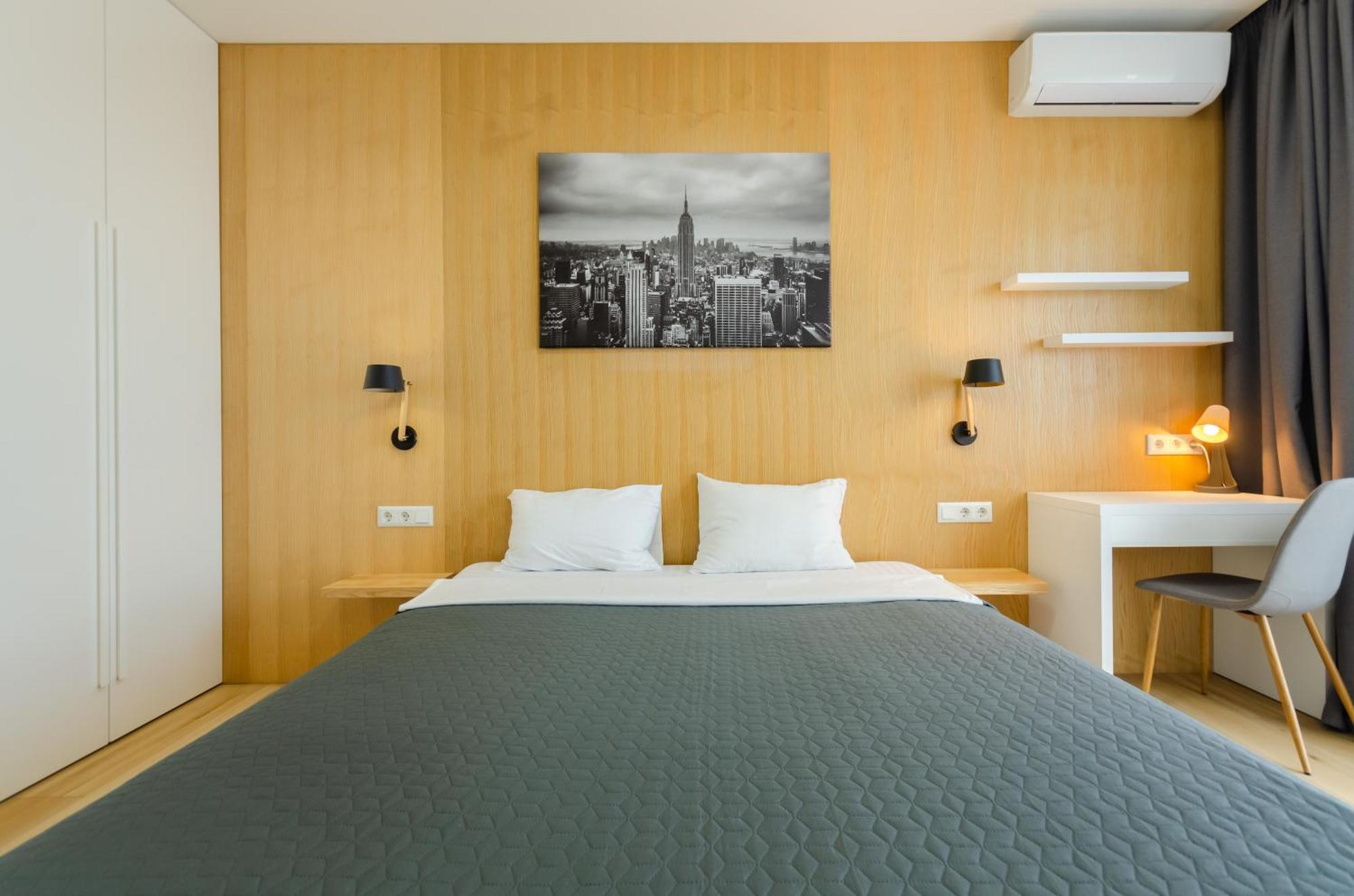 Petrovdom 205-206 Panoramic City View Apartments At Rc Kvartet, Central Railway Station Kiev Ngoại thất bức ảnh