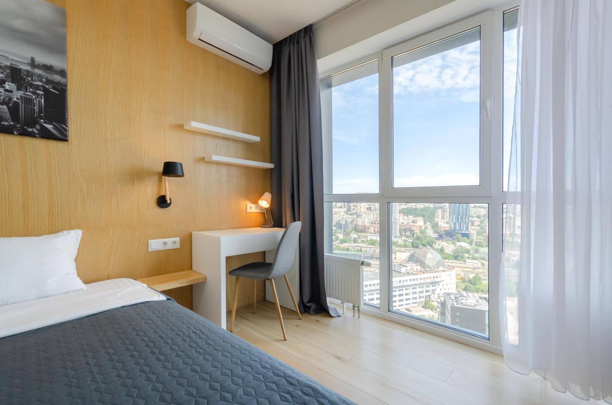 Petrovdom 205-206 Panoramic City View Apartments At Rc Kvartet, Central Railway Station Kiev Ngoại thất bức ảnh